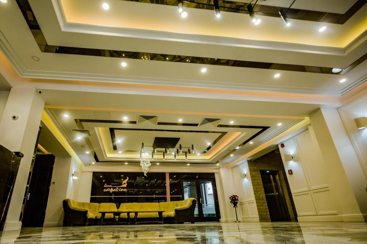 Hotel Carpat Inn Azuga Ngoại thất bức ảnh